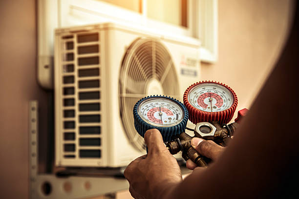 Professional Hvac technician working in Halsey, OR